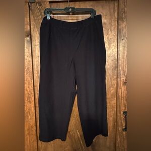 Eileen Fisher Women's Black Capri/Ankle Trousers